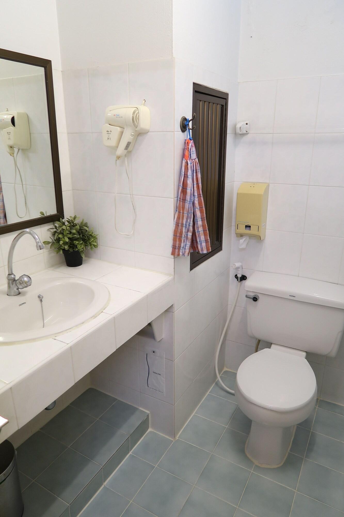 Phawana Sweet Hotel بانكوك المظهر الخارجي الصورة