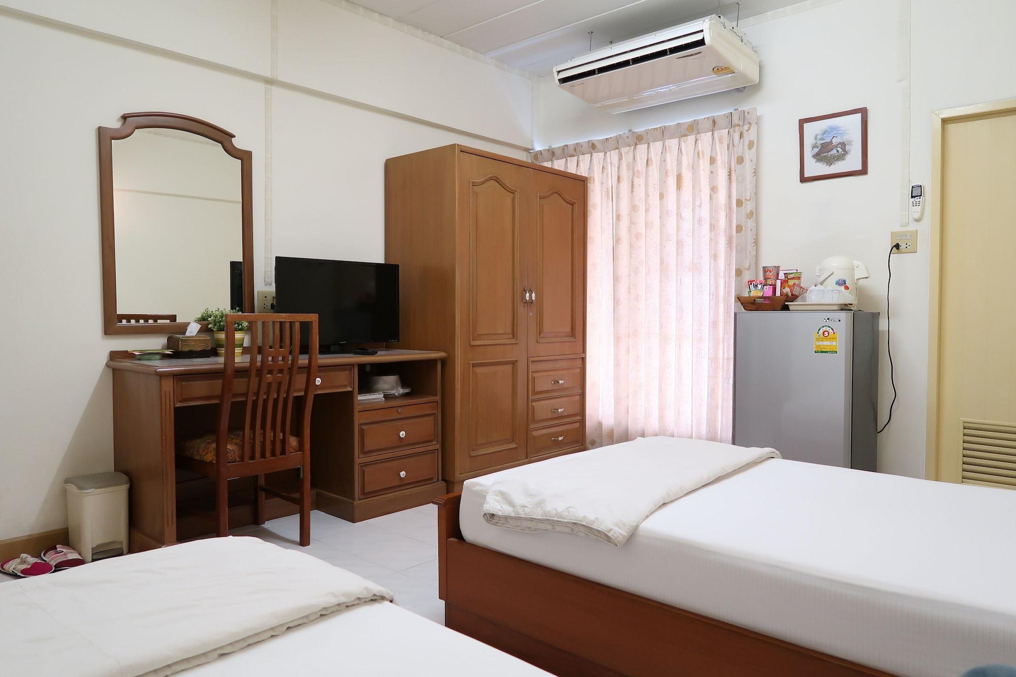 Phawana Sweet Hotel بانكوك المظهر الخارجي الصورة